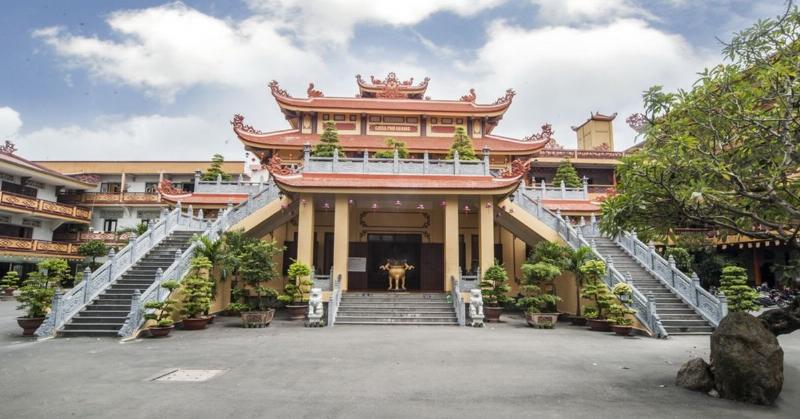 Các công trình kiến trúc nổi bật trong khuôn viên Chùa Phổ Quang
